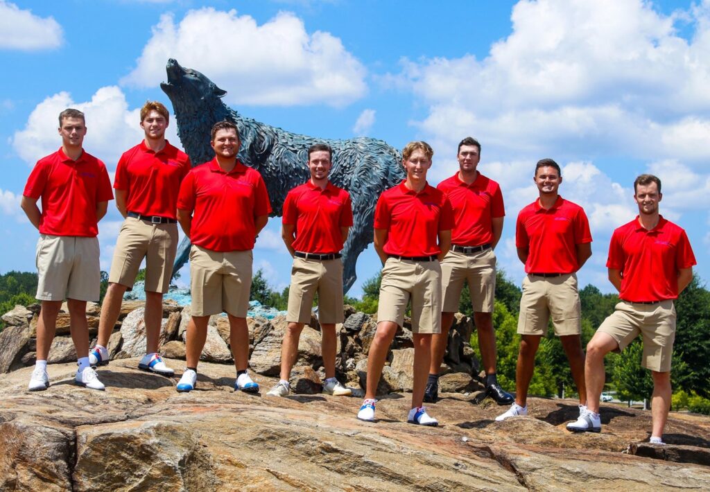 Men’s Golf Team Prep for Final Spring Tournaments