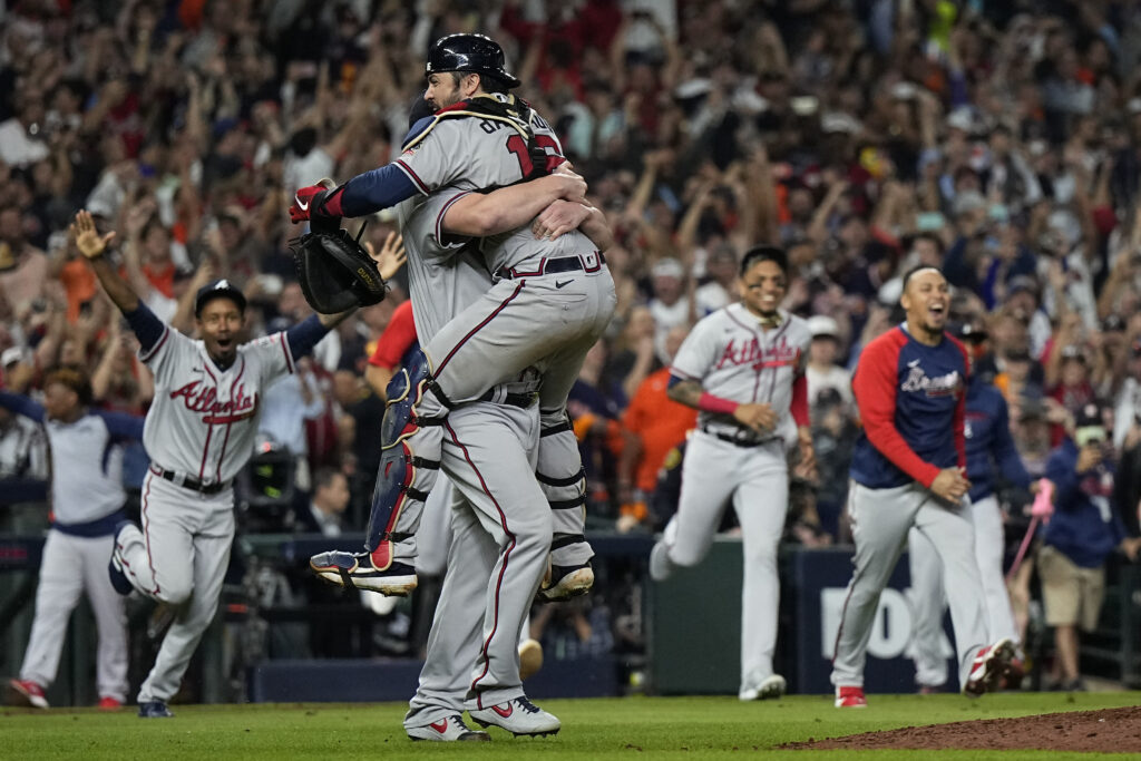 Hammerin’ Braves rout Astros to win 1st WS crown since 1995